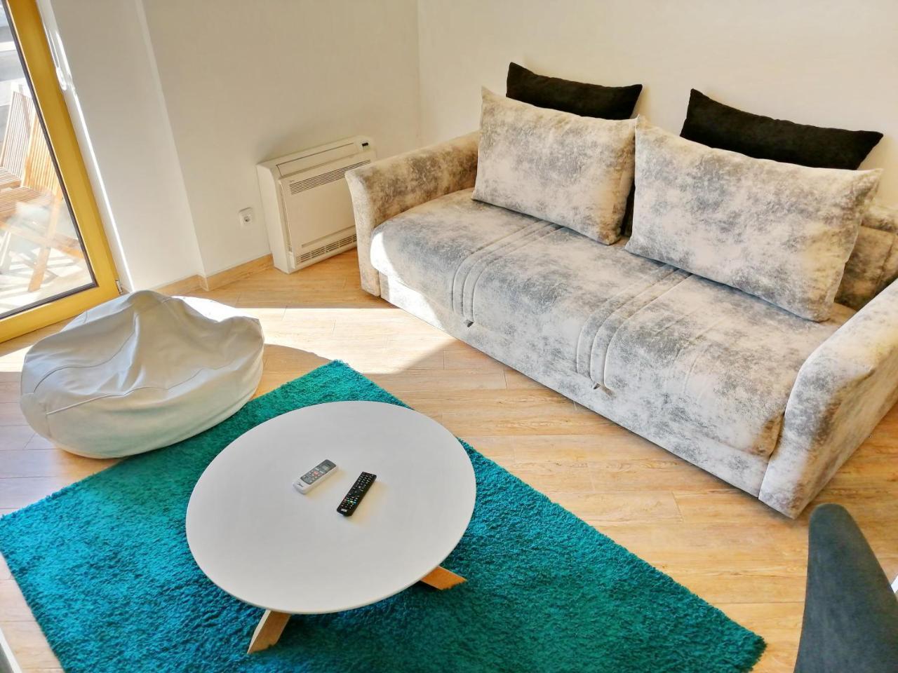 Sea Breeze Lux Apartments Будва Екстер'єр фото