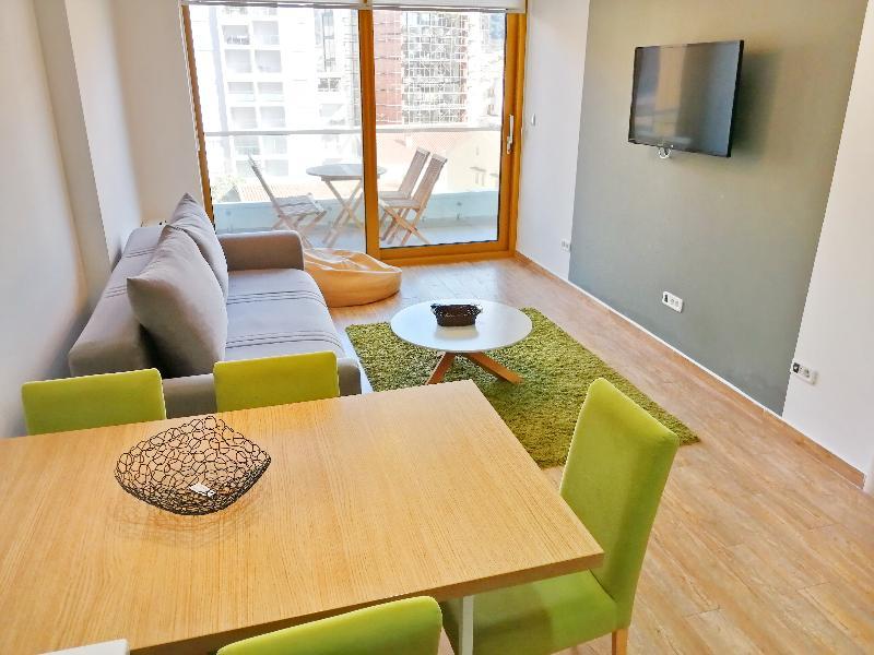 Sea Breeze Lux Apartments Будва Екстер'єр фото